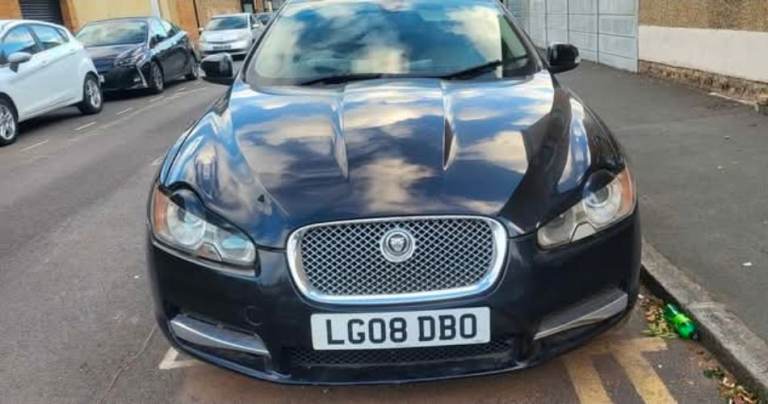 JAGUAR XF 