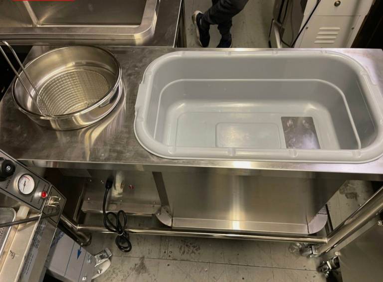 NEW CHICKEN BREADING TABLE CATERING COMMERCIAL KITCHEN EQUIPMENT TAKE AWAY FAST FOOD SHOP