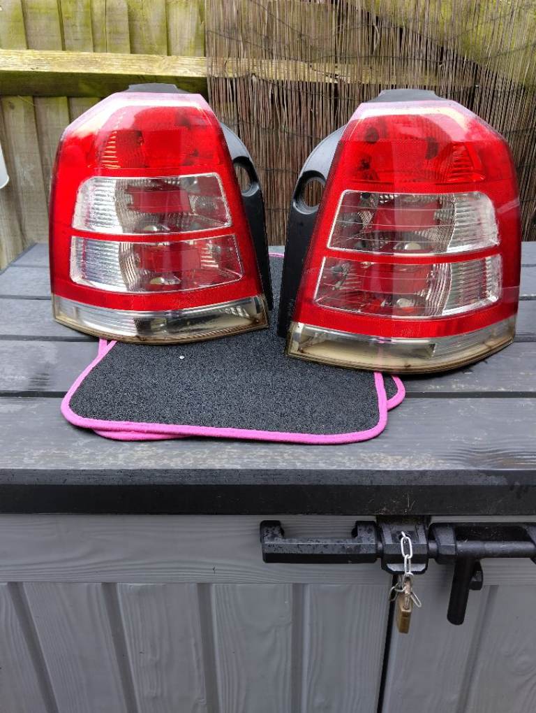 Rear Lights for Vauxhall Zafira 2013