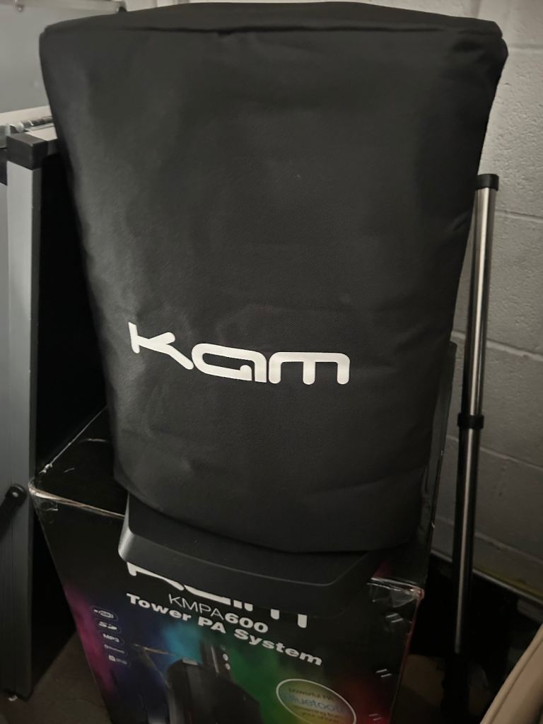 Kam Bluetooth Pa speaker system. With led lights in speakers 