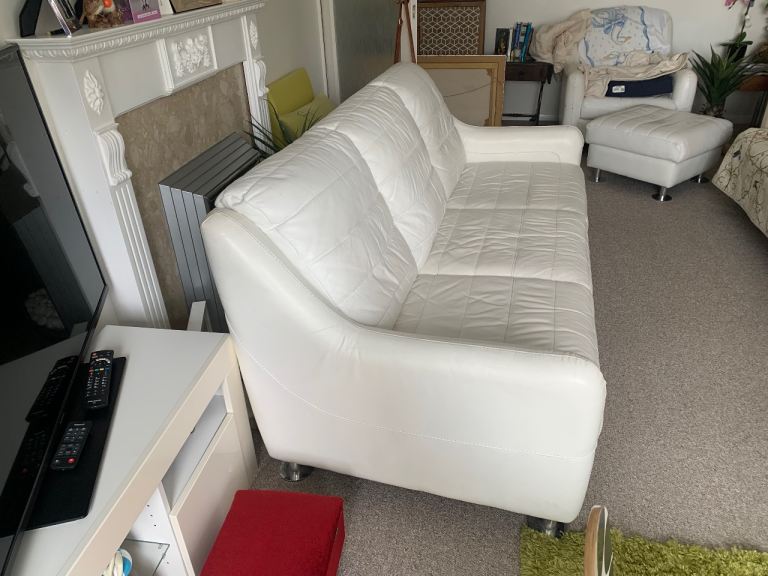 £10 (charity) White retro leather settee 