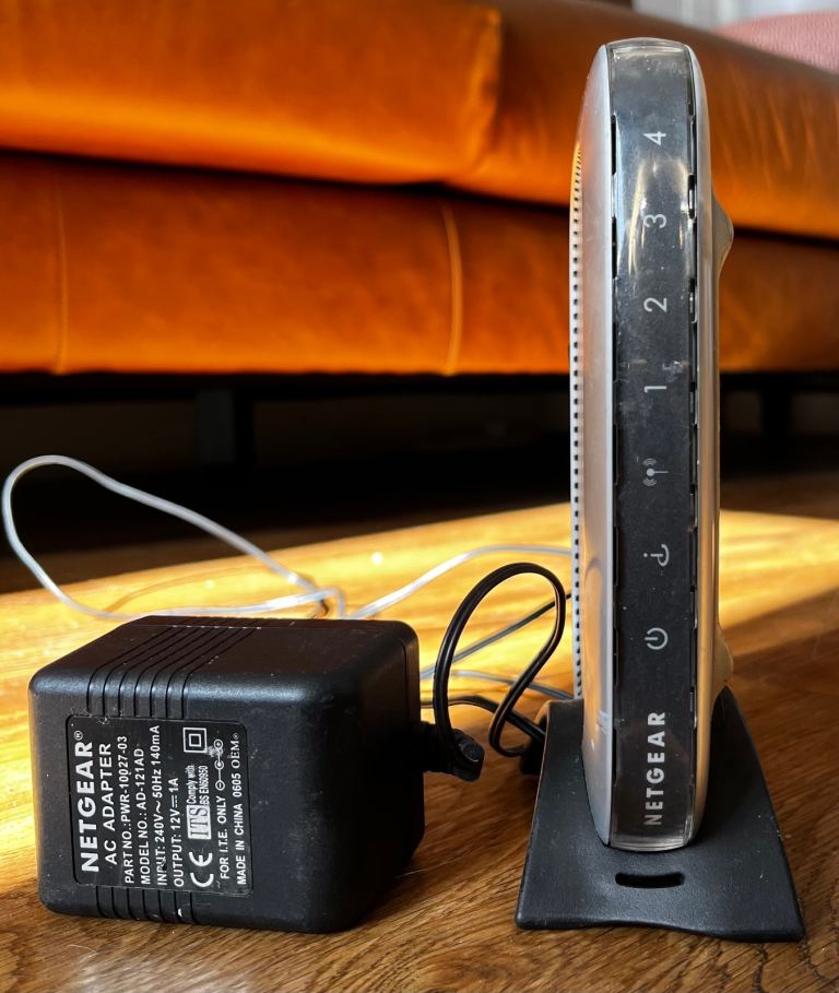 NETGEAR WGT624 v2 Wireless Firewall Router – Good Condition