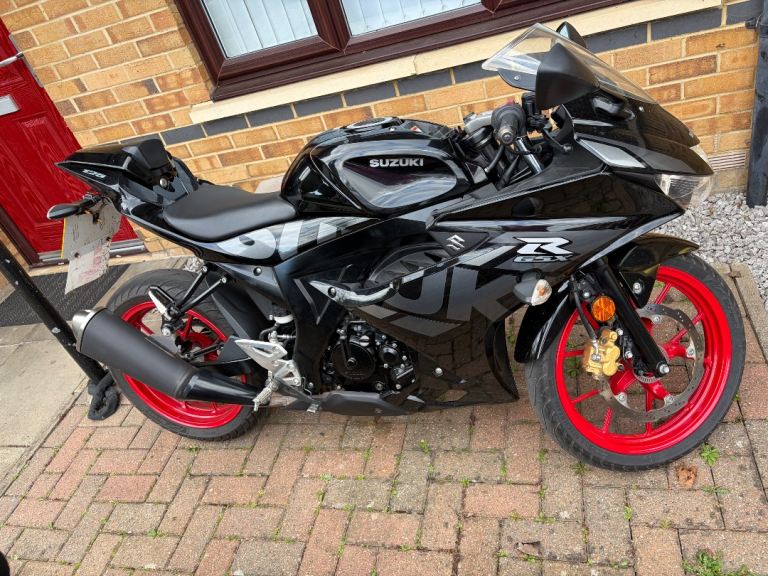 Suzuki GSX-R 125 