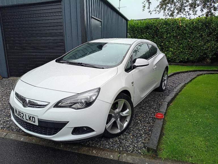 2012 Vauxhall, ASTRA GTC, COUPE, NEW CLUTCH and TIMING CHAIN KIT 