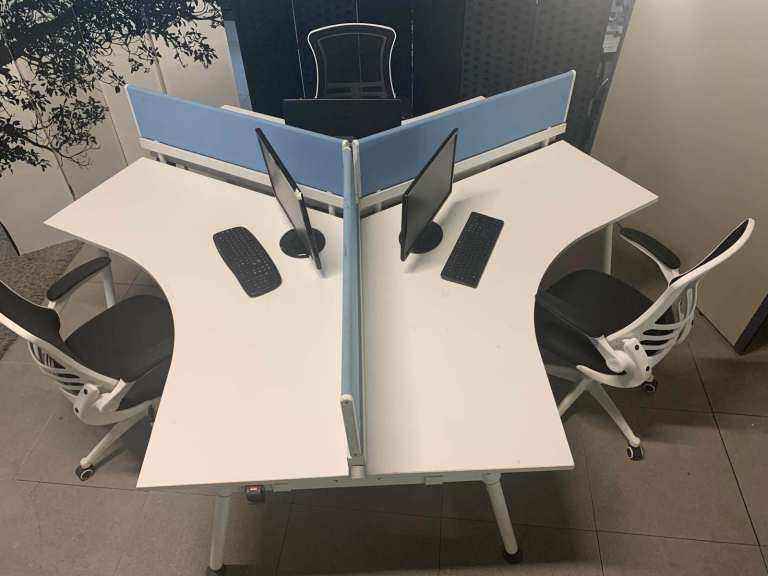 Used Herman Miller Three person office bench desk in white, 3 seater arc table £290