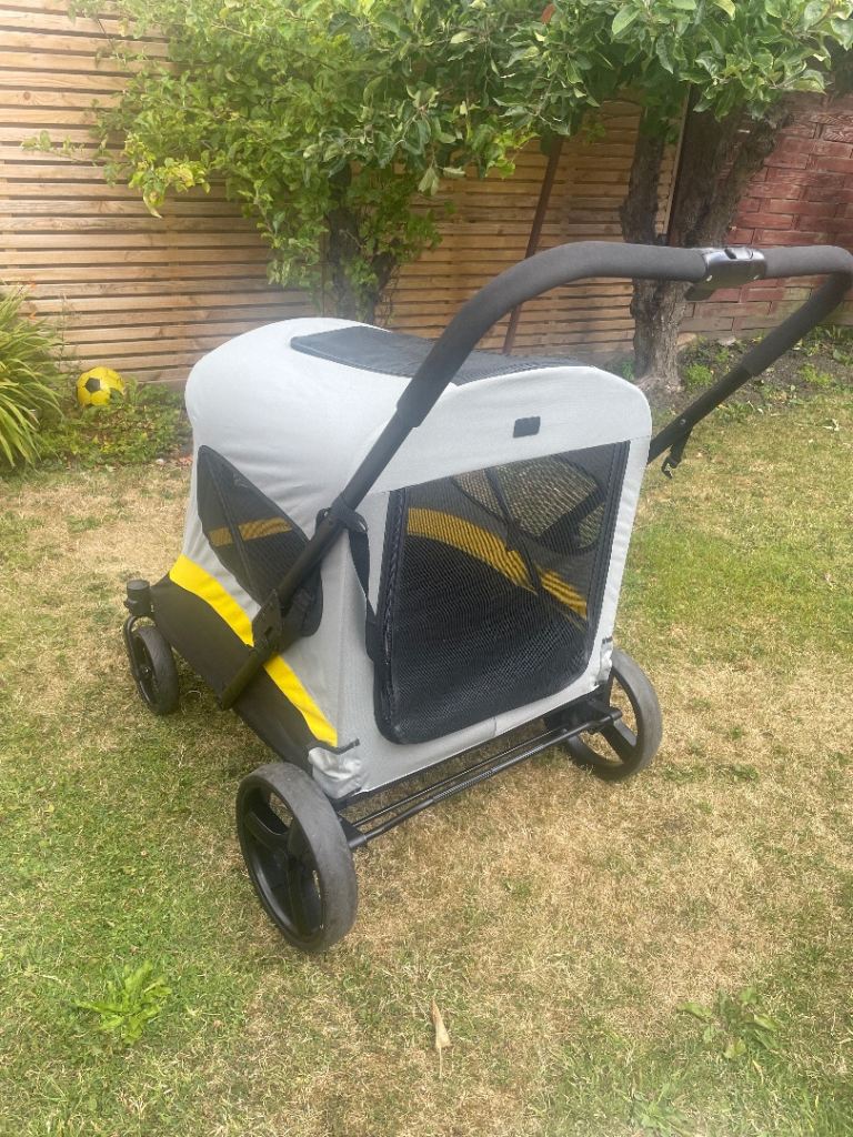Dog pram 
