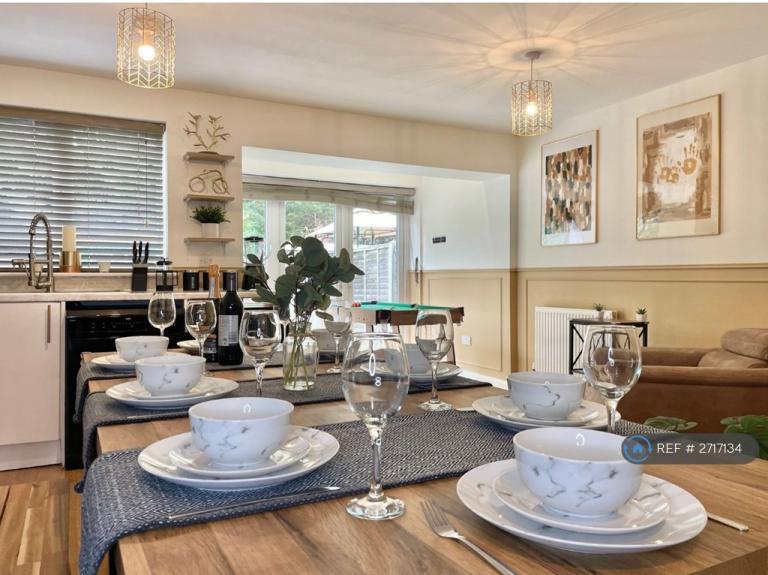 1 bedroom in Ulcombe Gardens, Canterbury, CT2 (#2717134)