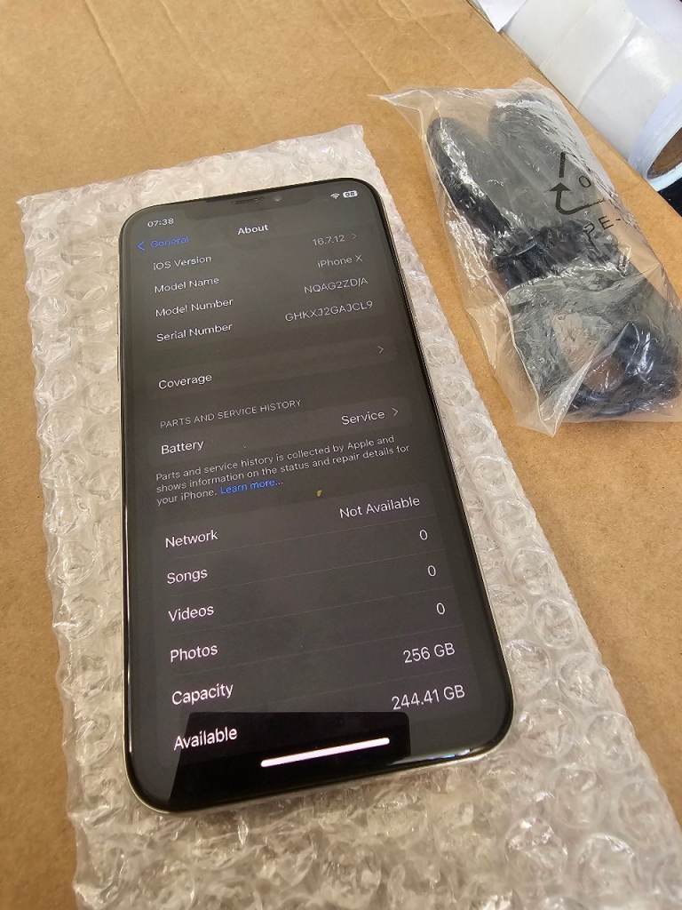 Apple iPhone X 256GB - Silver, Good Condition