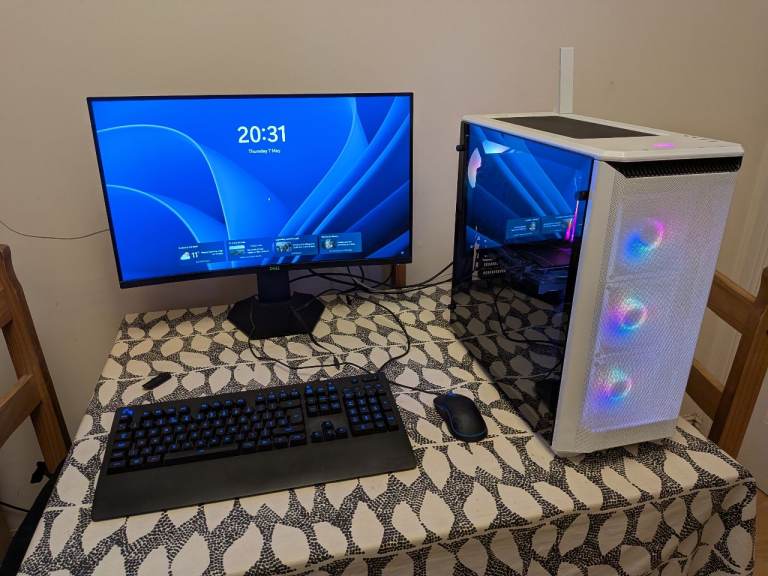 Ryzen 9 7900x AM5 Gaming and Productivity PC, complete system including monitor, keyboard and mouse