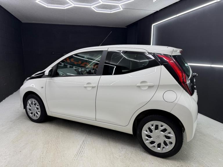 2018 Toyota AYGO 1.0 VVT-i X-Play 5dr HATCHBACK PETROL Manual