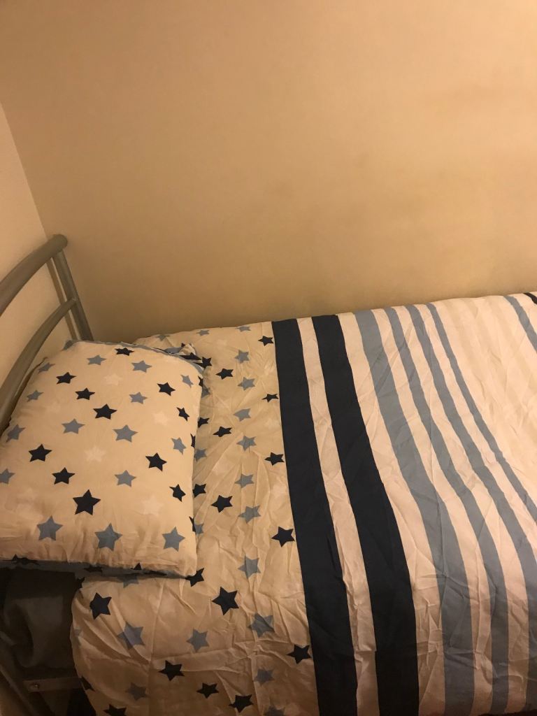 {Single Room - Filton Professionalsional Shared House}