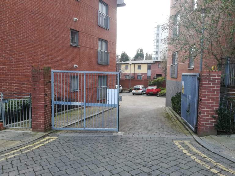 PRIVATE SECURE CAR PARKING SPACE AVAILABLE IN CITY OFF BRISTOL STREET, at ALFRED KNIGHT WAY B15