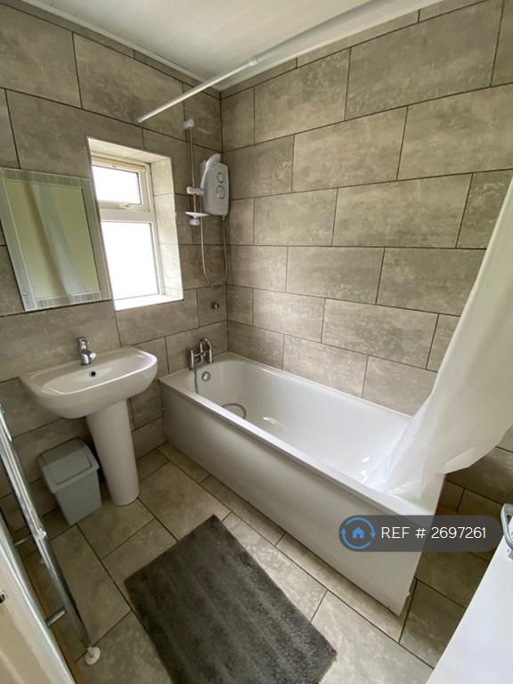 4 bedroom house in Pennard Place, Cardiff, CF14 (4 bed) (#2697261)