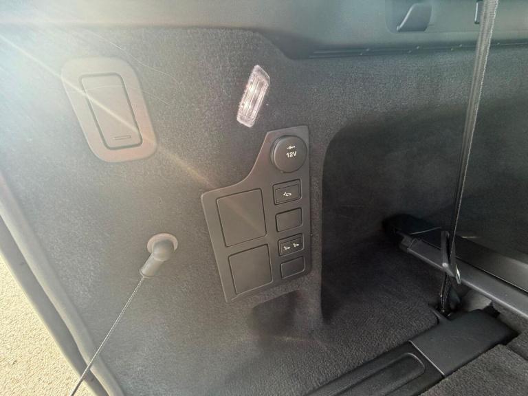 2017 Land Rover Discovery 2.0 SD4 SE 5dr Auto ESTATE DIESEL Automatic