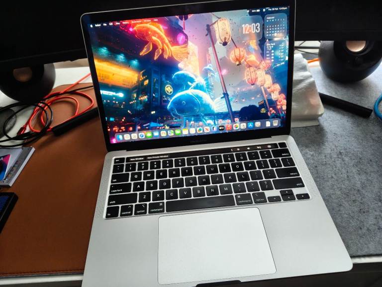 Apple MacBook Pro 2020 i5 500GB 16gb Ram