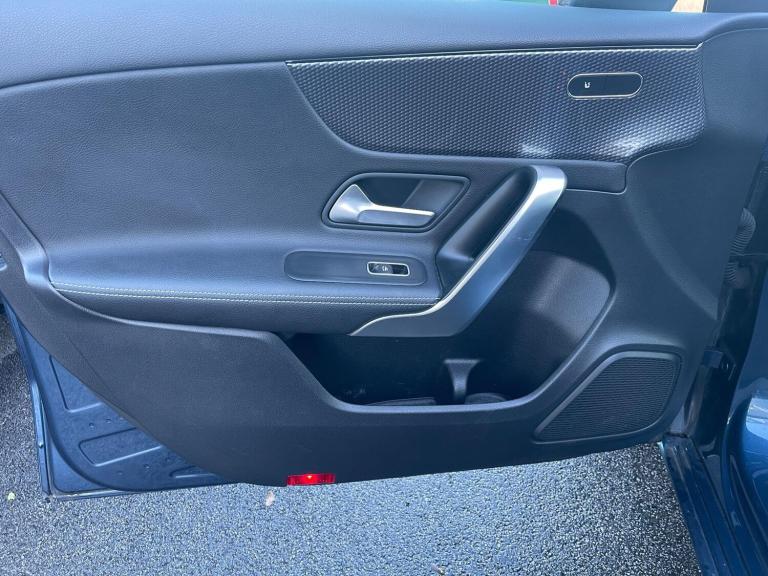 2020 Mercedes-Benz A-Class 1.3 A180 Sport (Executive) 7G-DCT Euro 6 (s/s) 5dr HATCHBACK Petrol Au...