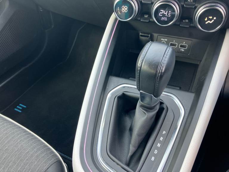 2022 Renault Clio 1.6 E-TECH Hybrid 140 SE Edition 5dr Auto Hatchback PETROL/ELECTRIC Automatic