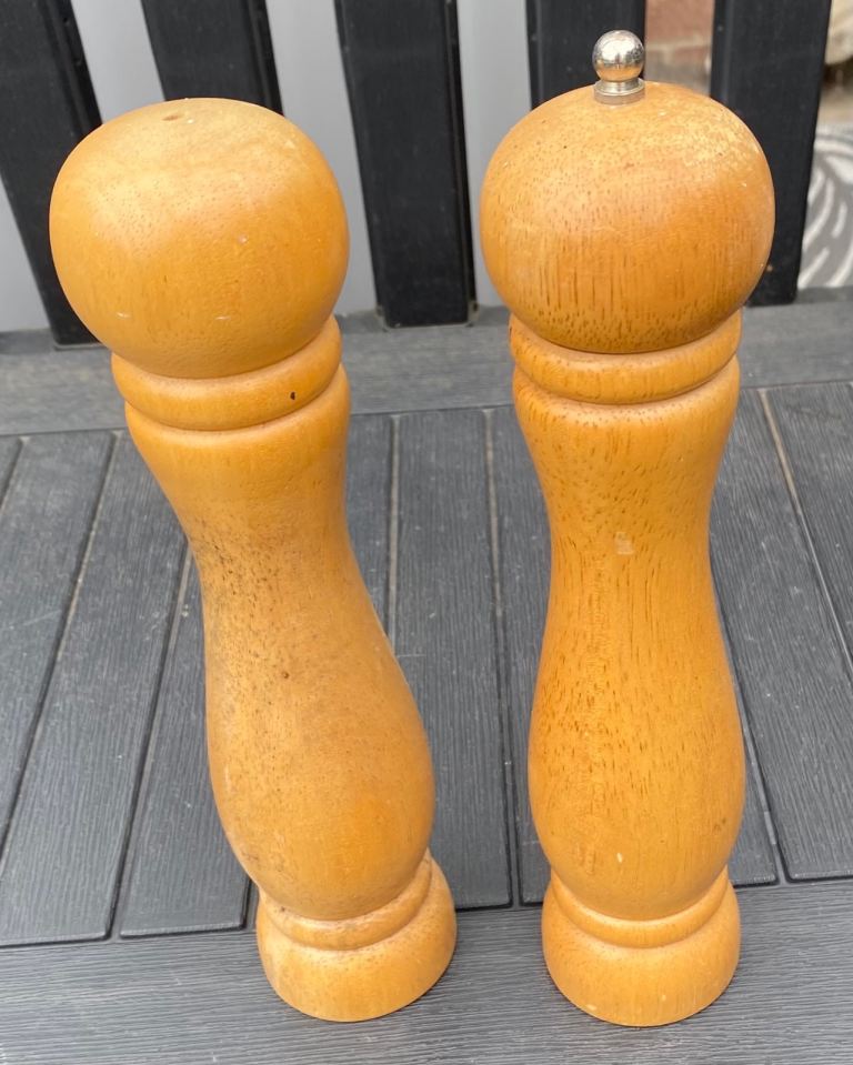Wooden Salt and Pepper Grinders - Good Condition