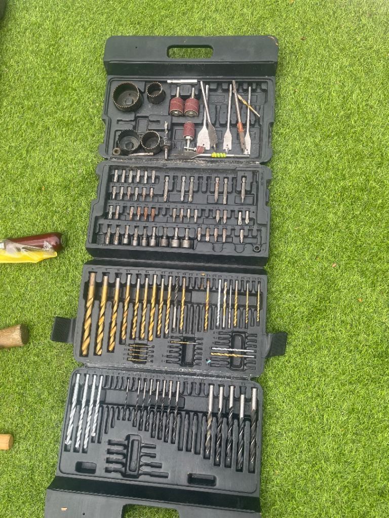 Large mixed tool bundle, all used, sold as seen, ideal for workshop / DIY / starter kit.