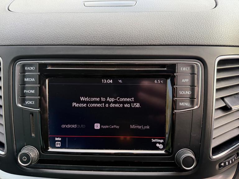 2017 Volkswagen Sharan 2.0 TDI CR BlueMotion Tech 150 SE 5dr DSG MPV Diesel Automatic