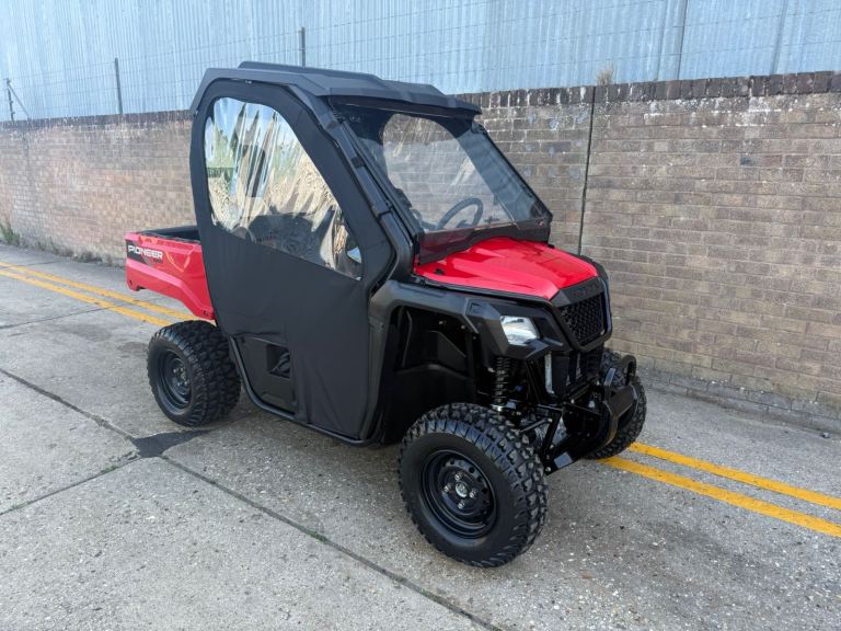 2023 (73) Honda Pioneer 520 UTV, 4x4, 1 owner, as new 