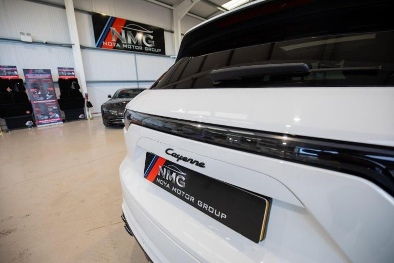 2020 Porsche Cayenne E-Hybrid 5dr Tiptronic S ESTATE PETROL/ELECTRIC Automatic