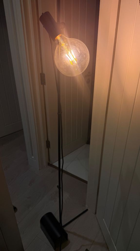 Standing lamp 