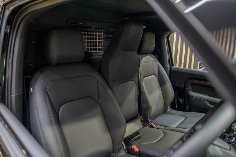  Land Rover SUV 4WD 3.0 Automatic Diesel Defender 90 Hard Top SUV Diesel Automatic