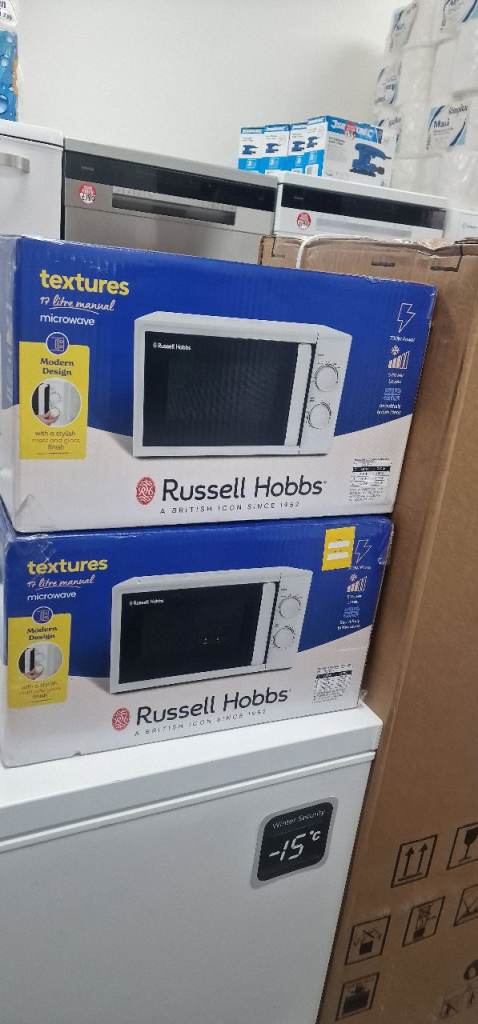 Russell Hobbs 17L 700w Microwave 