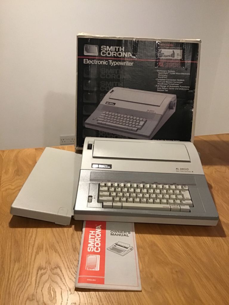 Smith Corona electronic typewriter XL 2800
