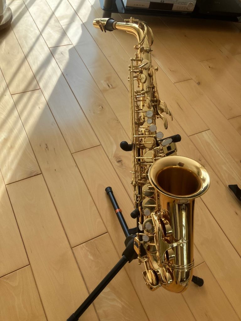 Jupiter 500 Series Alto Saxophone + Case