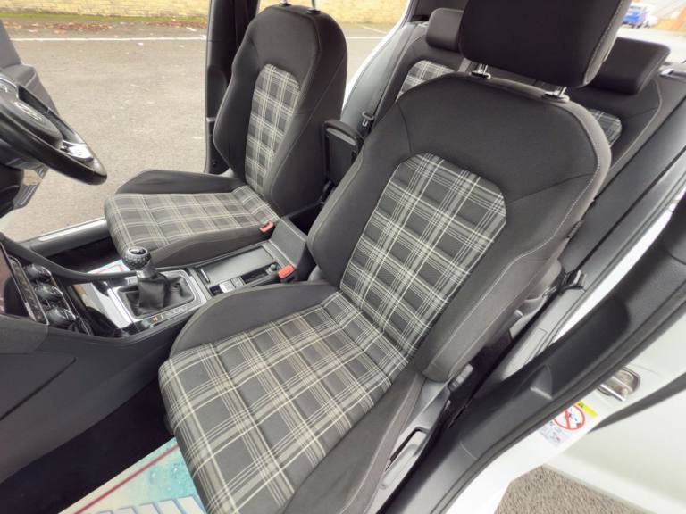 2017 Volkswagen Golf 2.0 TDI BlueMotion Tech GTD Hatchback 5dr Diesel Manual Euro 6 (s/s) (184 p ...