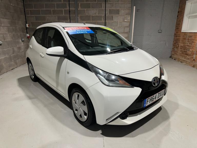 2014 Toyota AYGO 1.0 VVT-i X-Play 5dr HATCHBACK Petrol Manual