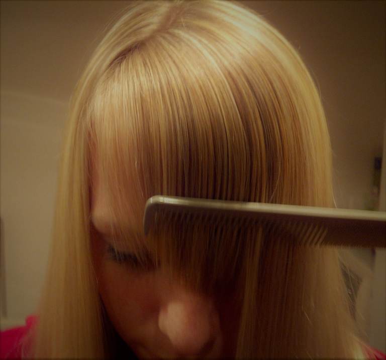 Ladies Mobile Hair Stylist 
