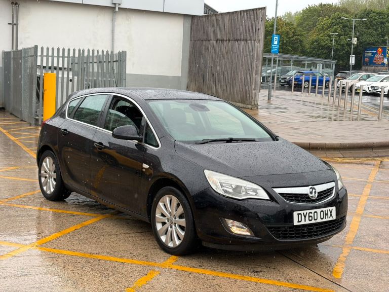 Vauxhall, ASTRA, Hatchback, 2010, Manual, 1956 (cc), 5 doors