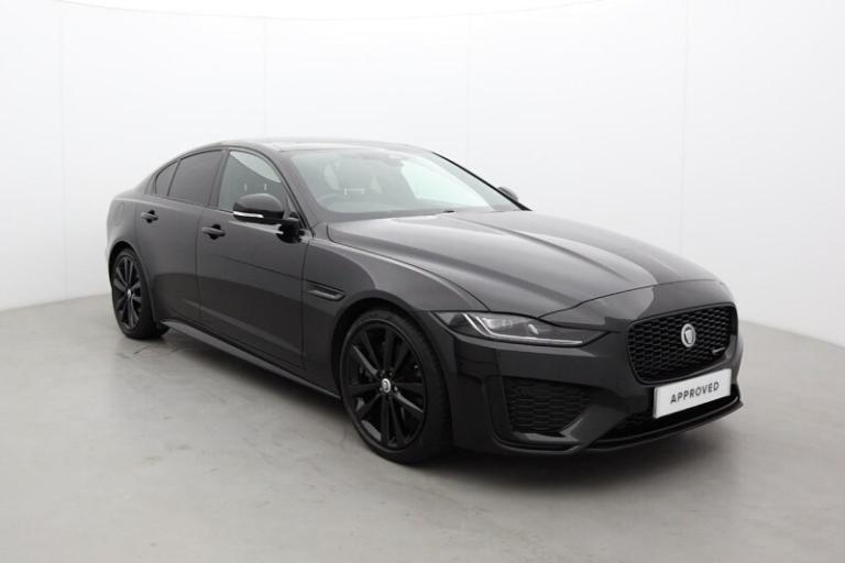 JAGUAR XE 2.0 D200 R-Dynamic SE Black 4dr Auto