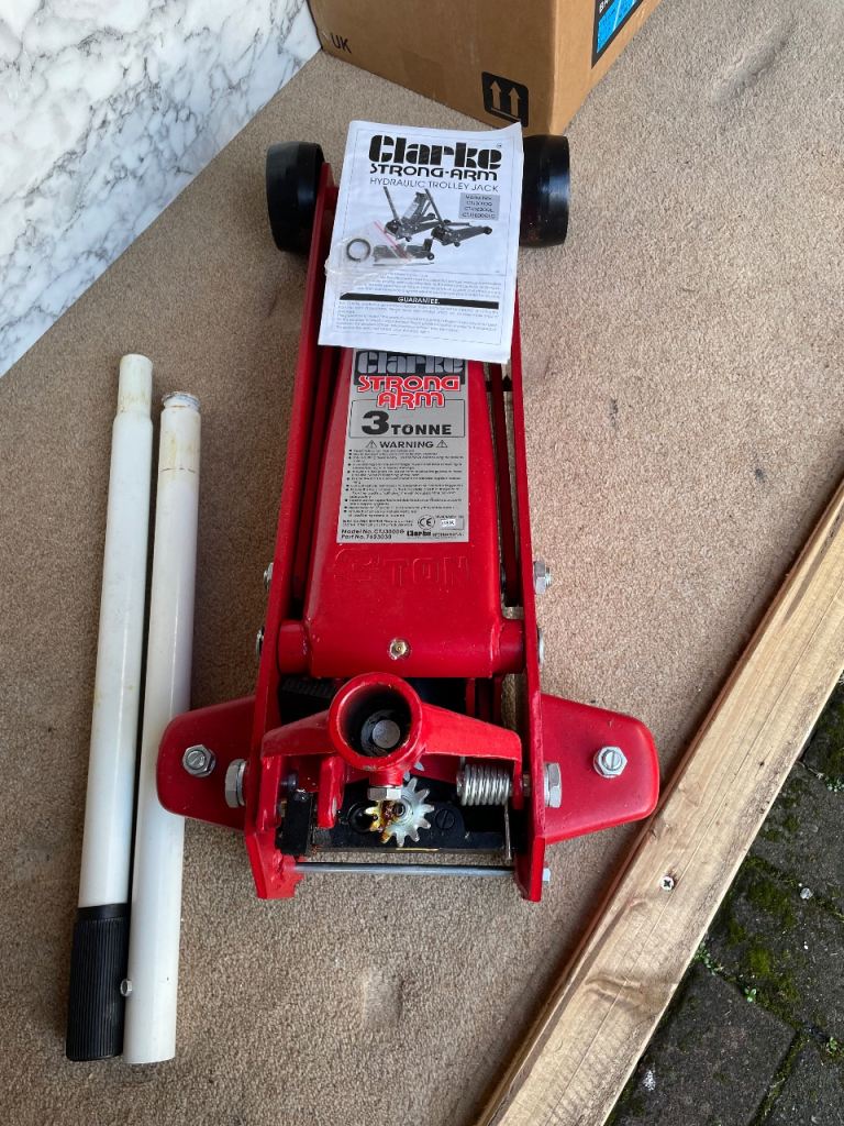 Clarke Strong Arm 3 Tonne Trolley Jack - Almost New Condition