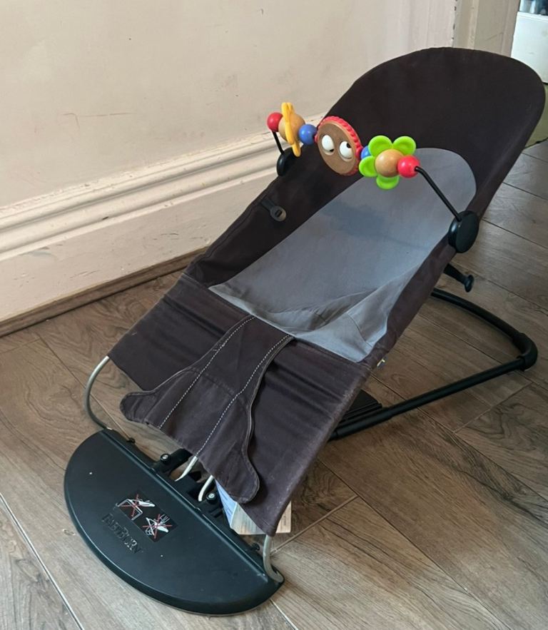 Baby bjorn bouncer 