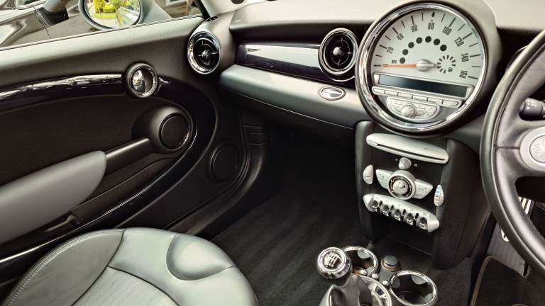 Mini, HATCHBACK, Hatchback, 2009, Manual, 1598 (cc), 3 doors