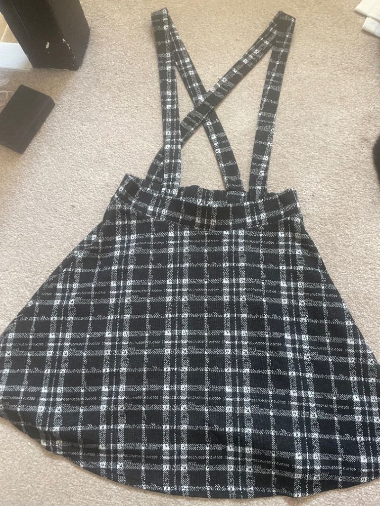 George Black & White Plaid Pinafore Skirt – Age 11-12 Years