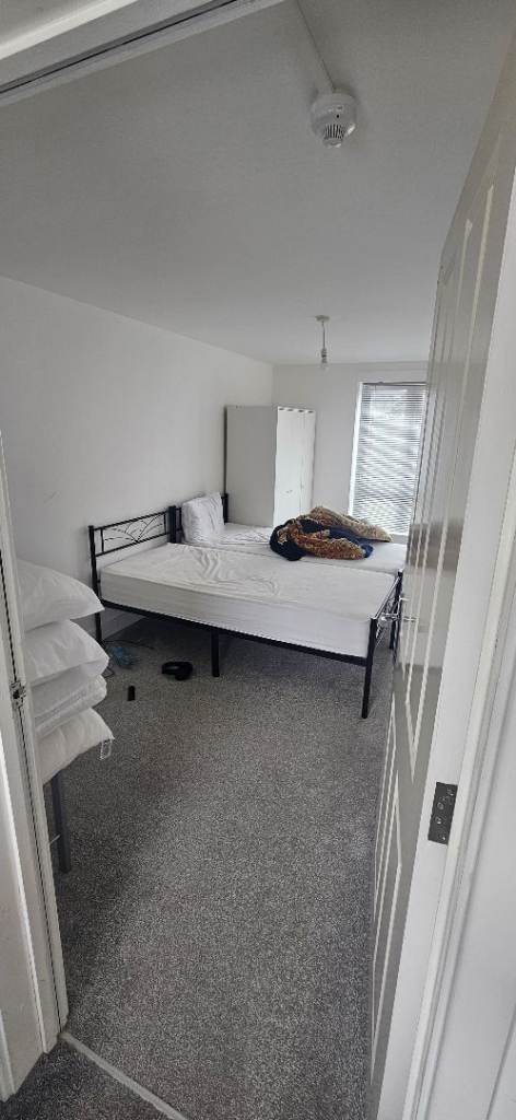 Room to rent warwick 