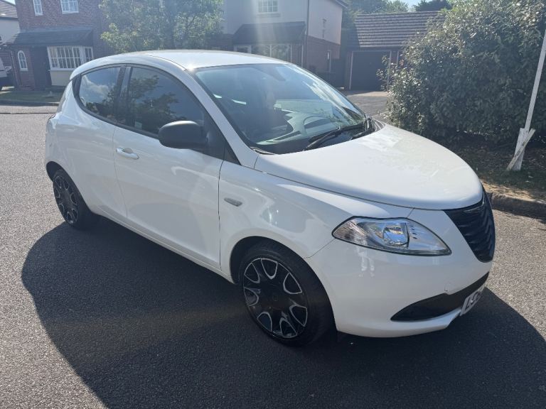 Chrysler, YPSILON, Hatchback, 2014, Manual, 1242 (cc), 5 doors