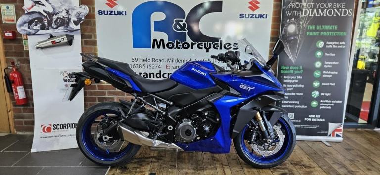 Suzuki GSX-S1000GT+ Vigor Blue with Panniers