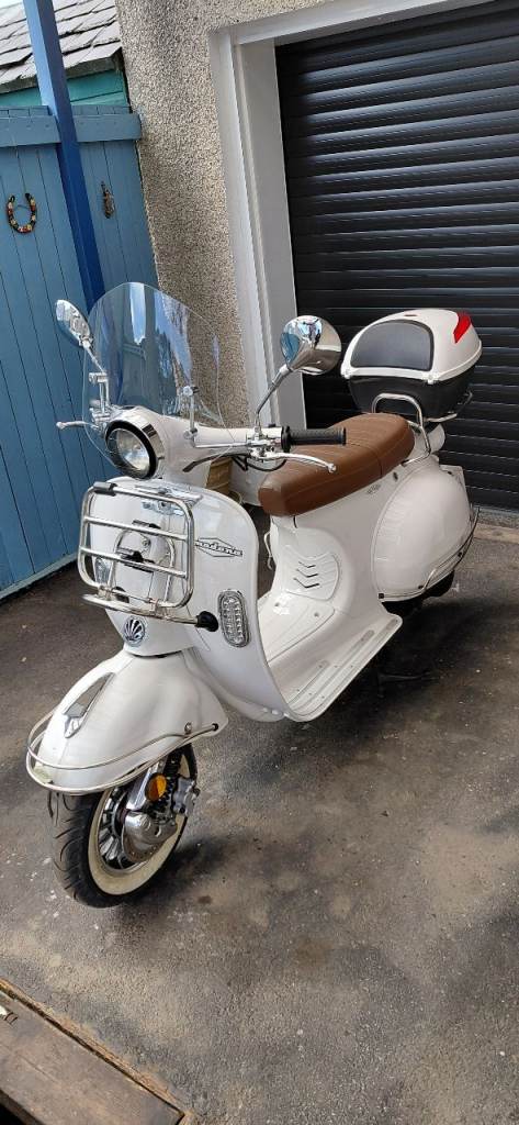 AJS, ZN, 2016, Modina 125 (cc) 