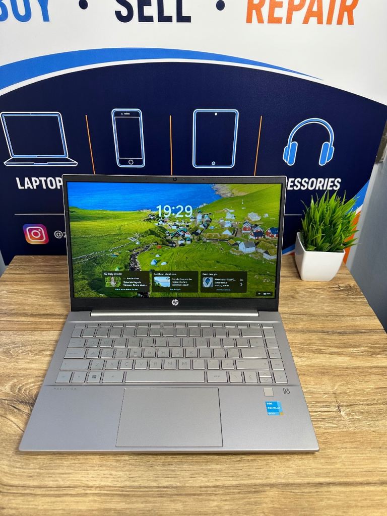 HP Pavilion 14 Touch Screen Laptop - 16GB RAM, 256GB SSD
