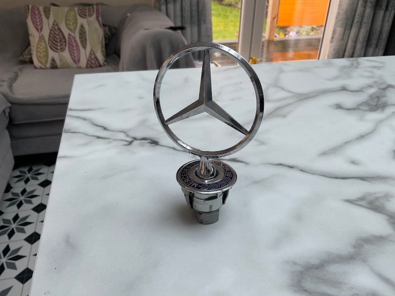 Mercedes Bonnet Emblem