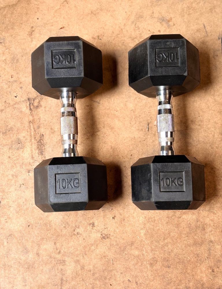 Set of 2 10kg dumbbells 