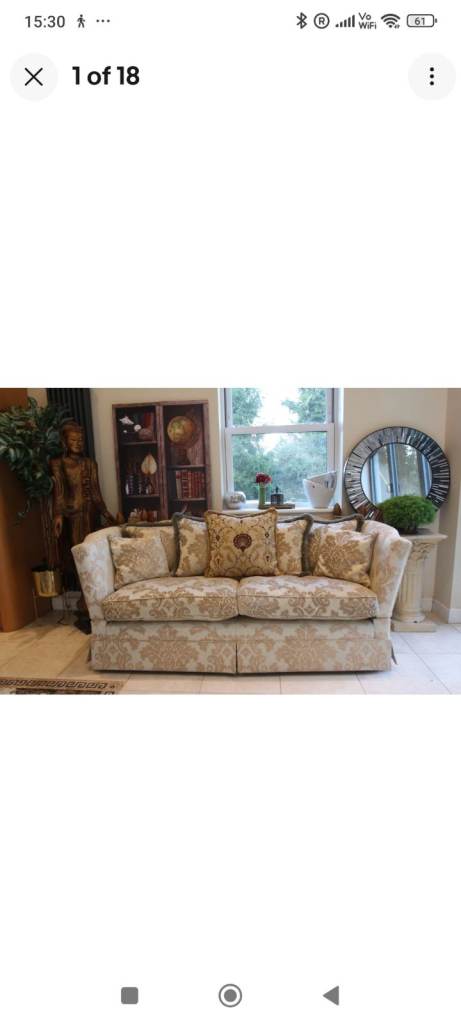 Designer quality stunning DAVID GUNDRY 3 seater sofa and 2 armchairs