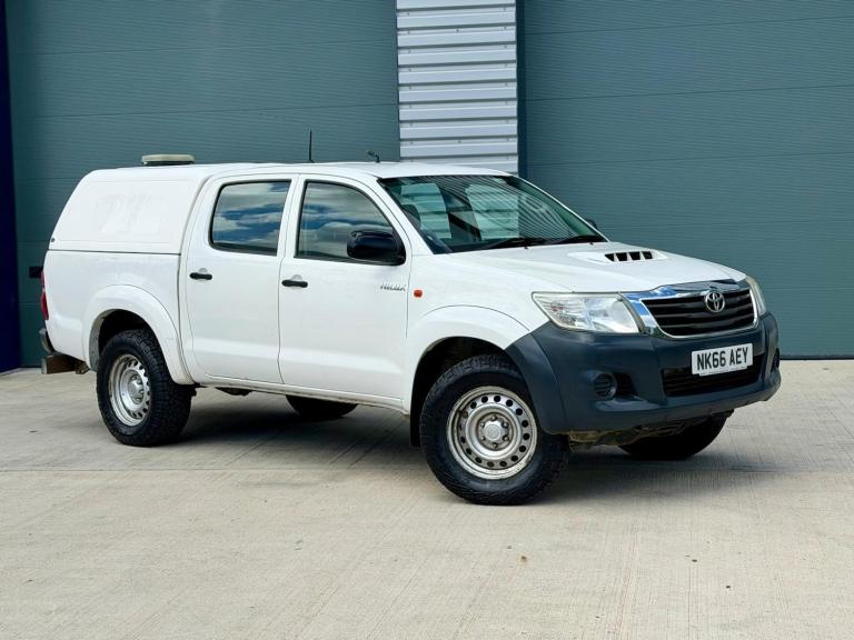2016 Toyota Hilux Active Double Cab Pick Up 2.5 D-4D 4WD 144 - 117k - FSH PICK UP Diesel Manual