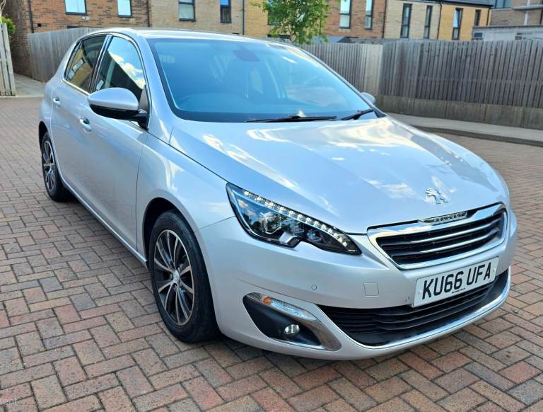 Peugeot 308, Hatchback, 1.6 BlueHDI Allure 2016, (66) Manual, 1560 (cc), 5 doors